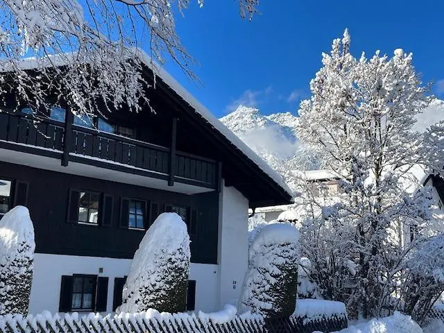Ferienwohnung Theresia 가르미슈파르텐키르헨 아파트